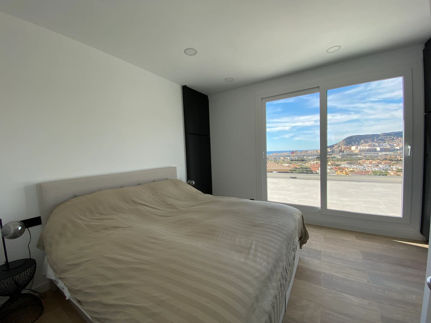 Se vende una hermosa villa bioclimática recién construida.