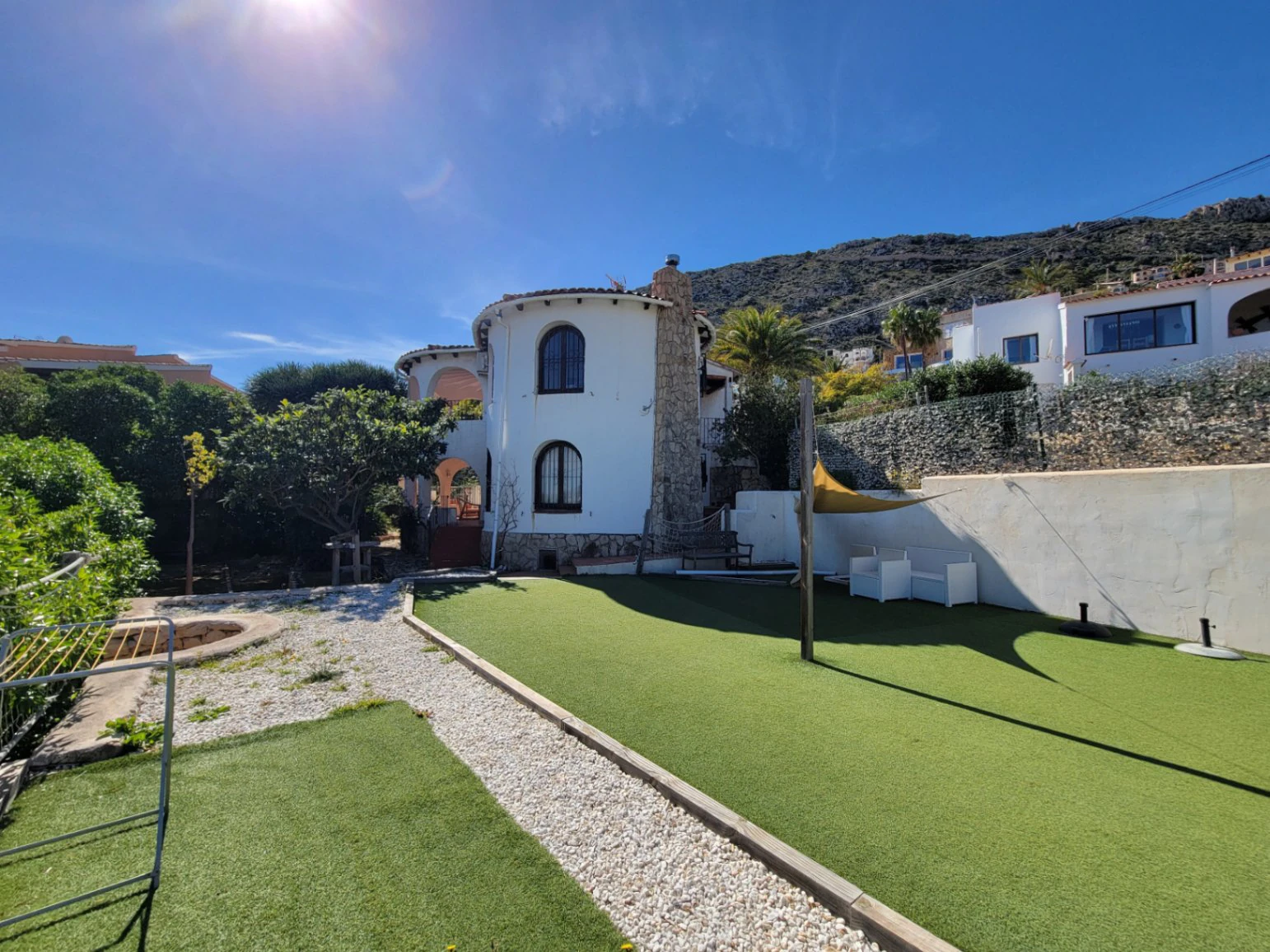 VILLA EN MARYVILLA CON VISTAS ESPECTACULARES CON PROYECTO MODERNO