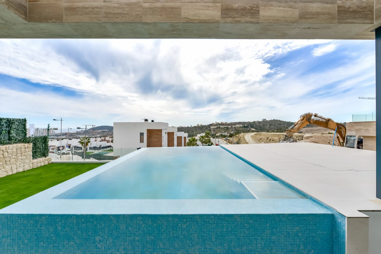 MODERNA VILLA EN FINESTRAT
