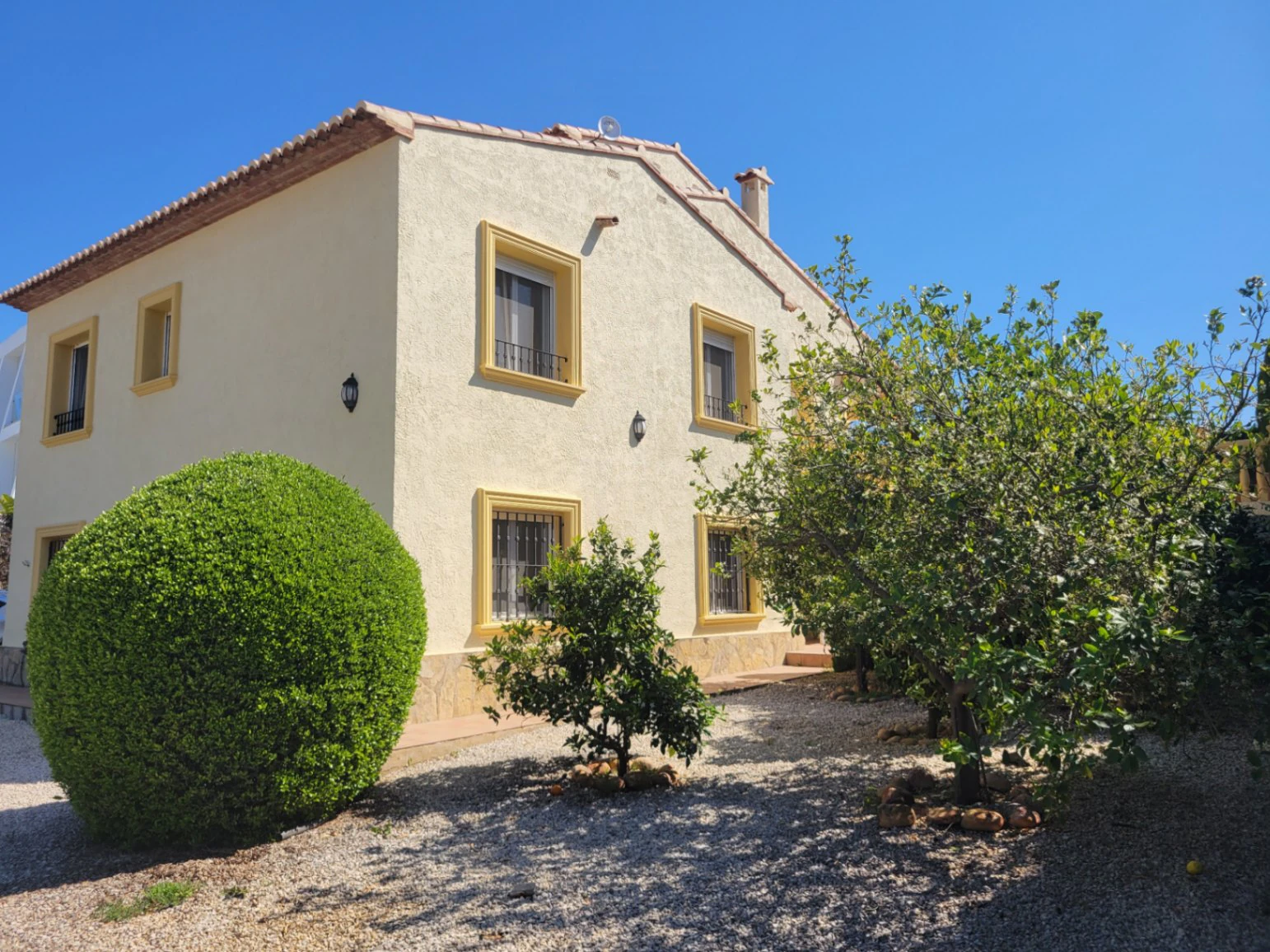 VILLA UBICADA EN MUY BUENA ZONA