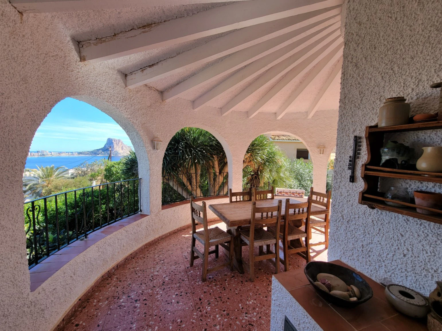 VILLA EN MARYVILLA CON VISTAS ESPECTACULARES CON PROYECTO MODERNO