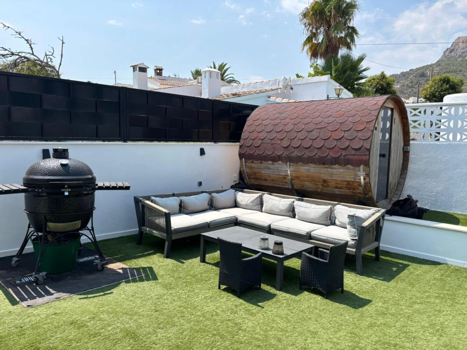 Exclusiva villa de lujo con diseño ibicenco, piscina, spa y apartamento de invitados en Calpe