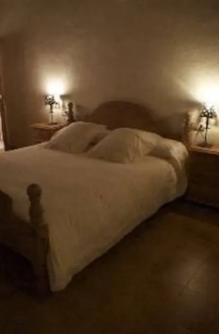 Encanto de Pueblo en Relleu – Casa de 3 Dormitorios y 2 Baños