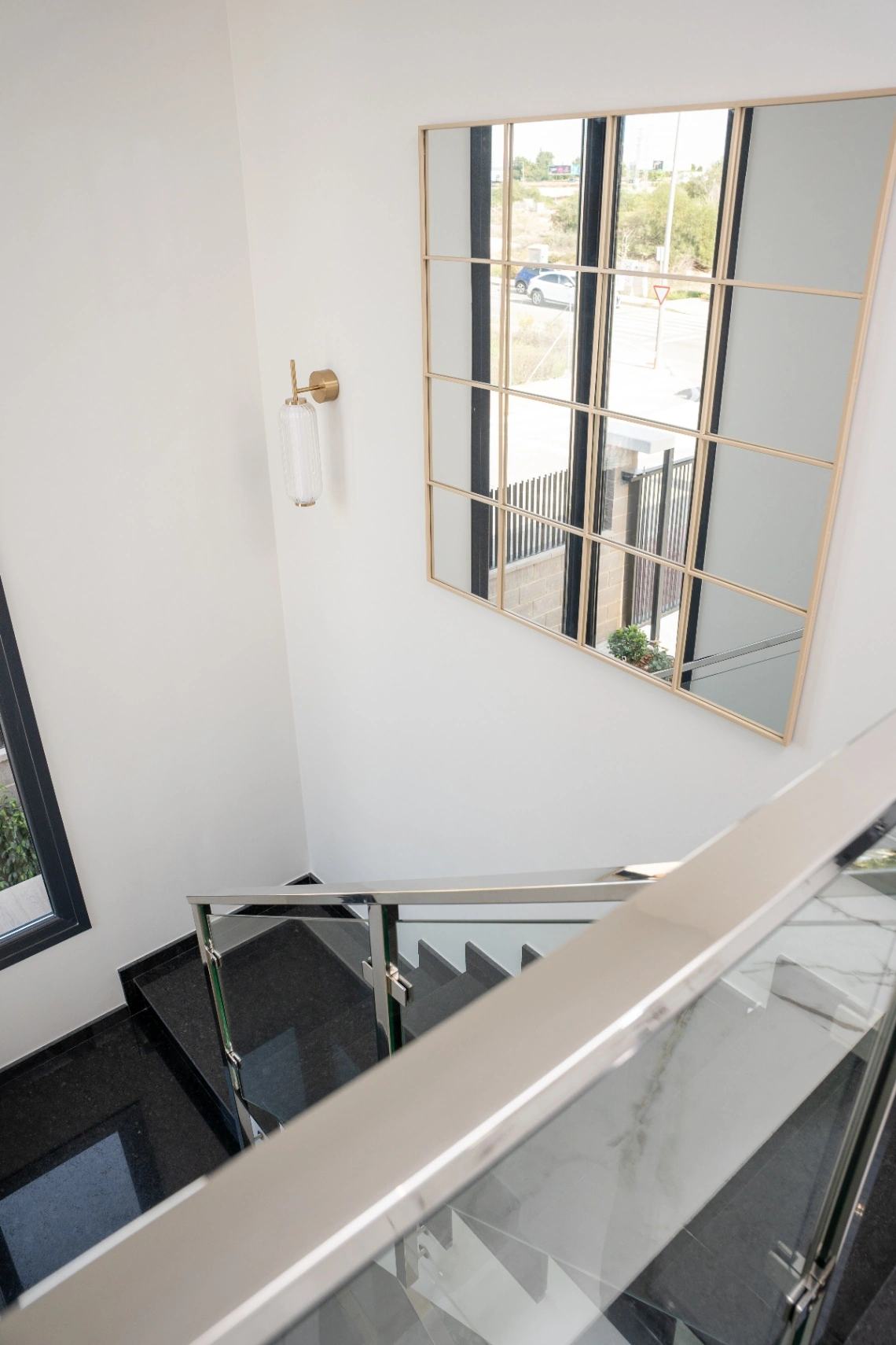 2197 - Villa con un estilo moderno para entrar a vivir con esa comodidad y sostenibilidad, en Cuidad Quesada.