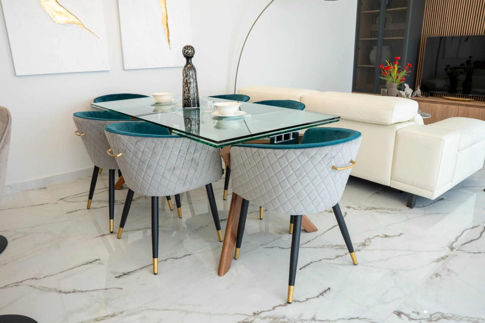6139 - Estupenda villa de diseño moderno y sostenible, pensada para disfrutar de una vida tranquila, cómoda y en armonía con el entorno