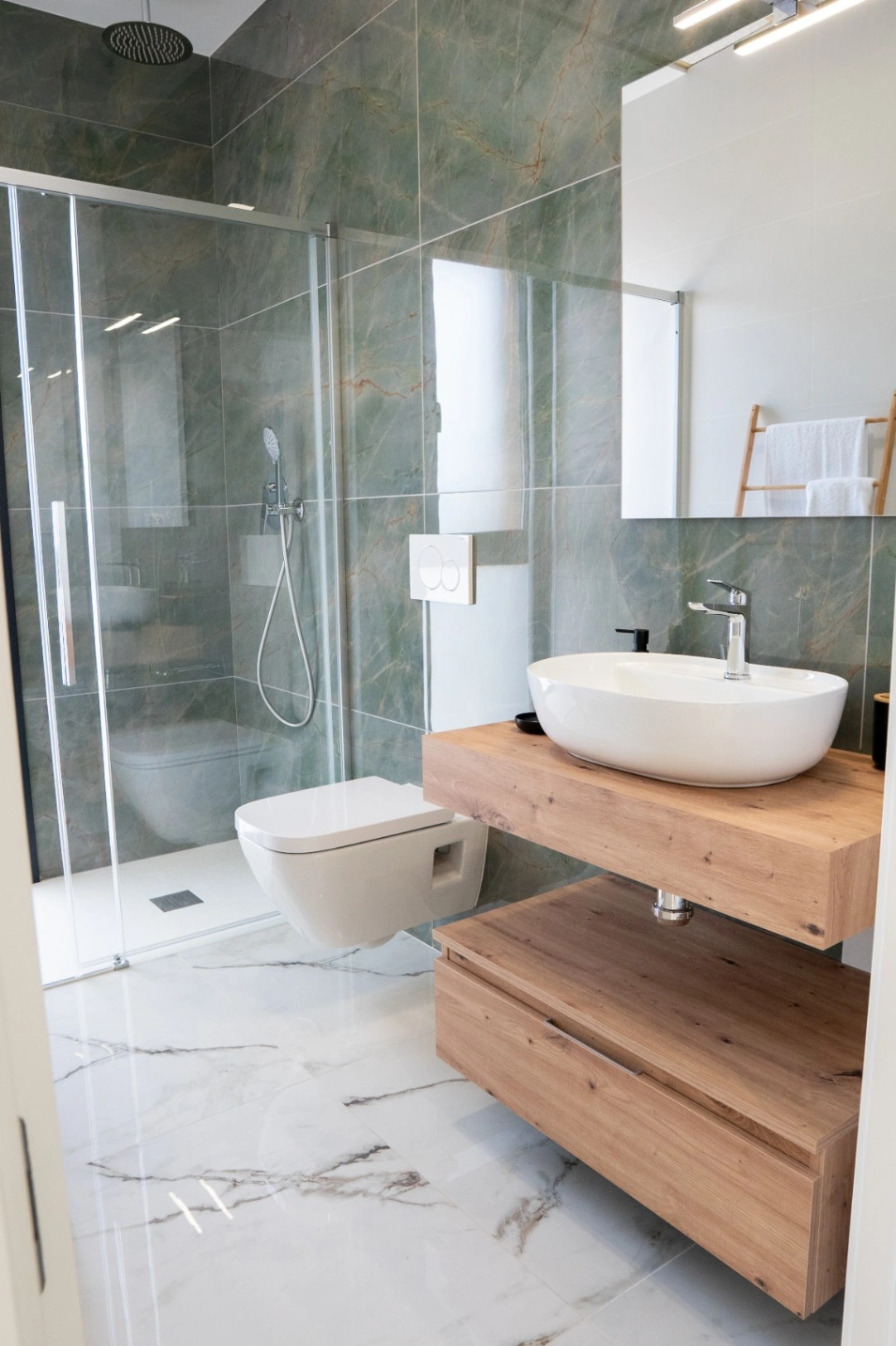 6139 - Estupenda villa de diseño moderno y sostenible, pensada para disfrutar de una vida tranquila, cómoda y en armonía con el entorno