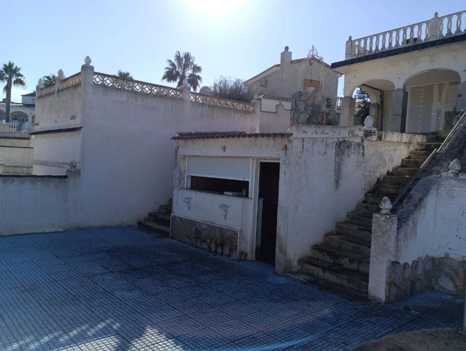 Chalet para buena inversión, a reformar en San Fulgencio