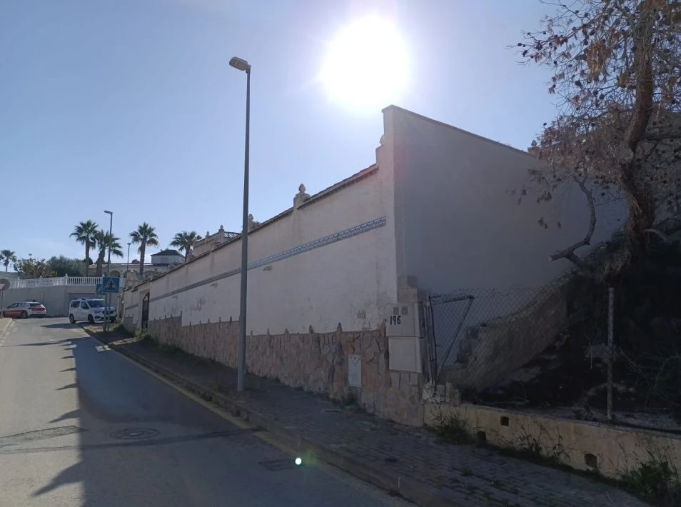 Chalet para buena inversión, a reformar en San Fulgencio