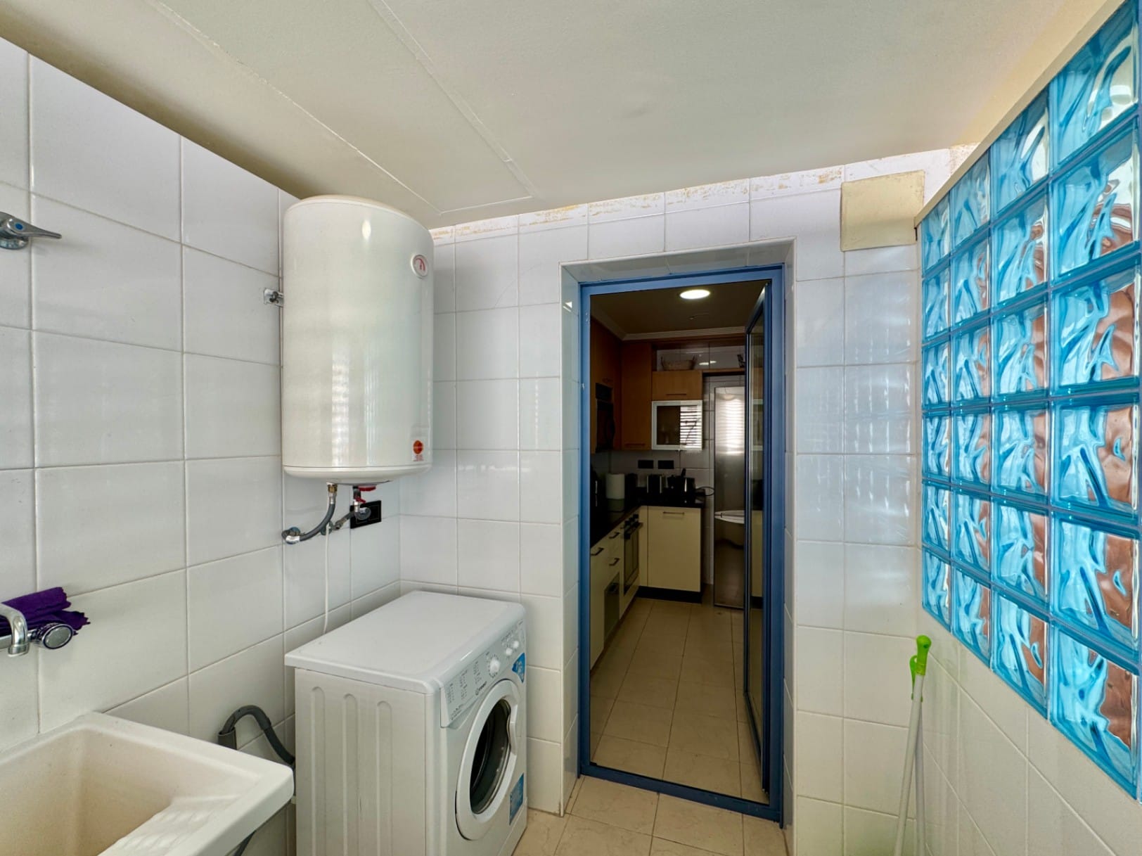 Apartment for sale in Altea in front of the beach with a jacuzzi.