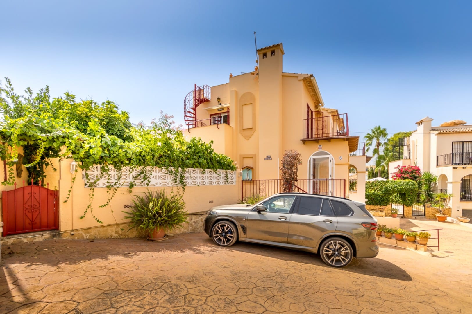 Townhouse for sale in Albir, Alfaz del Pi.