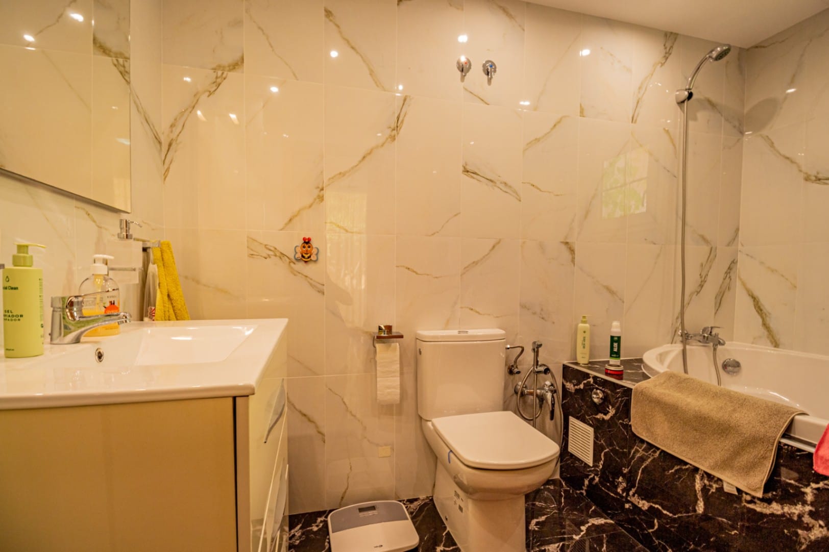 For Sale. Semi-detached house in Albir