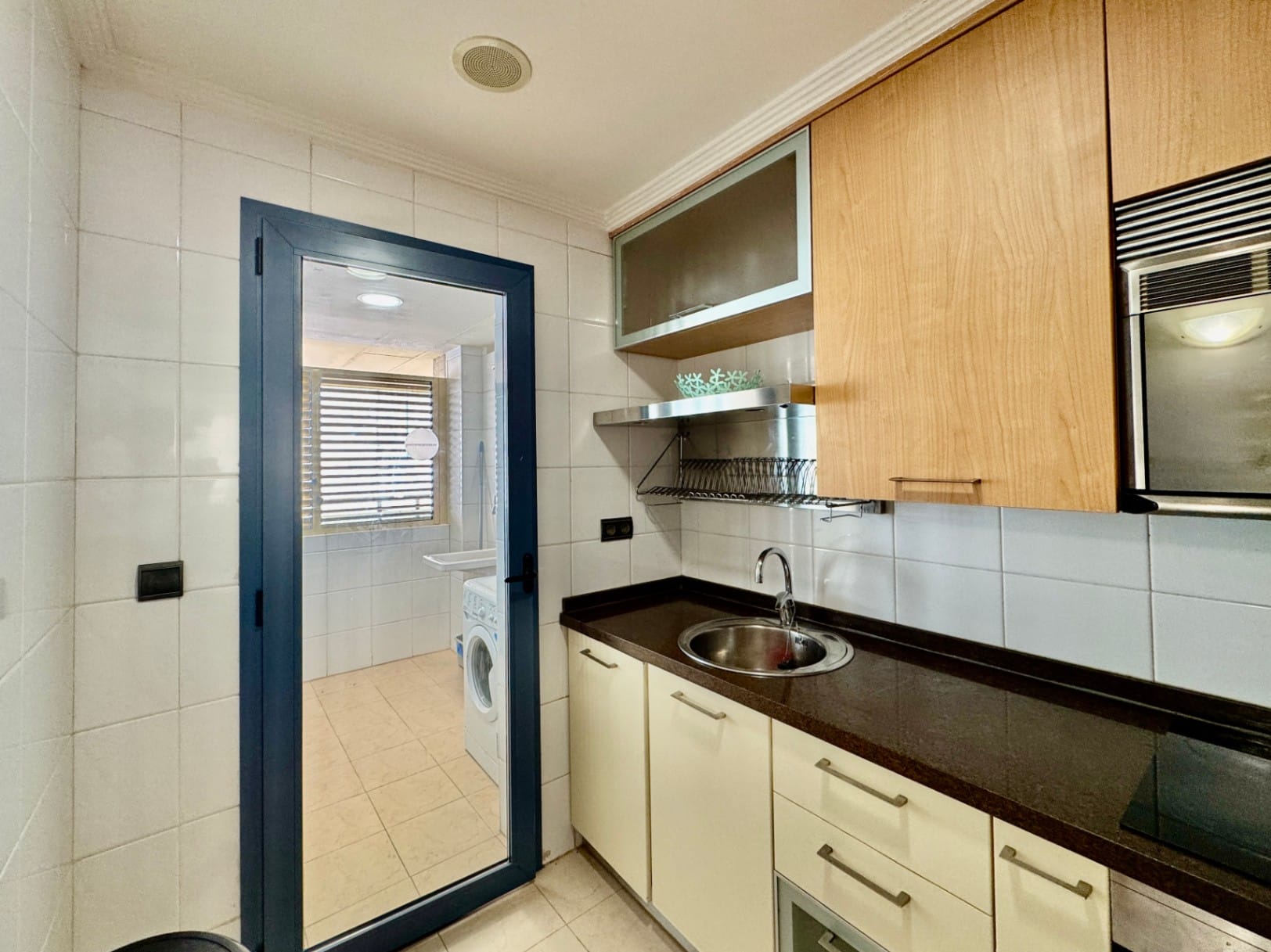 Apartment for sale in Altea in front of the beach with a jacuzzi.