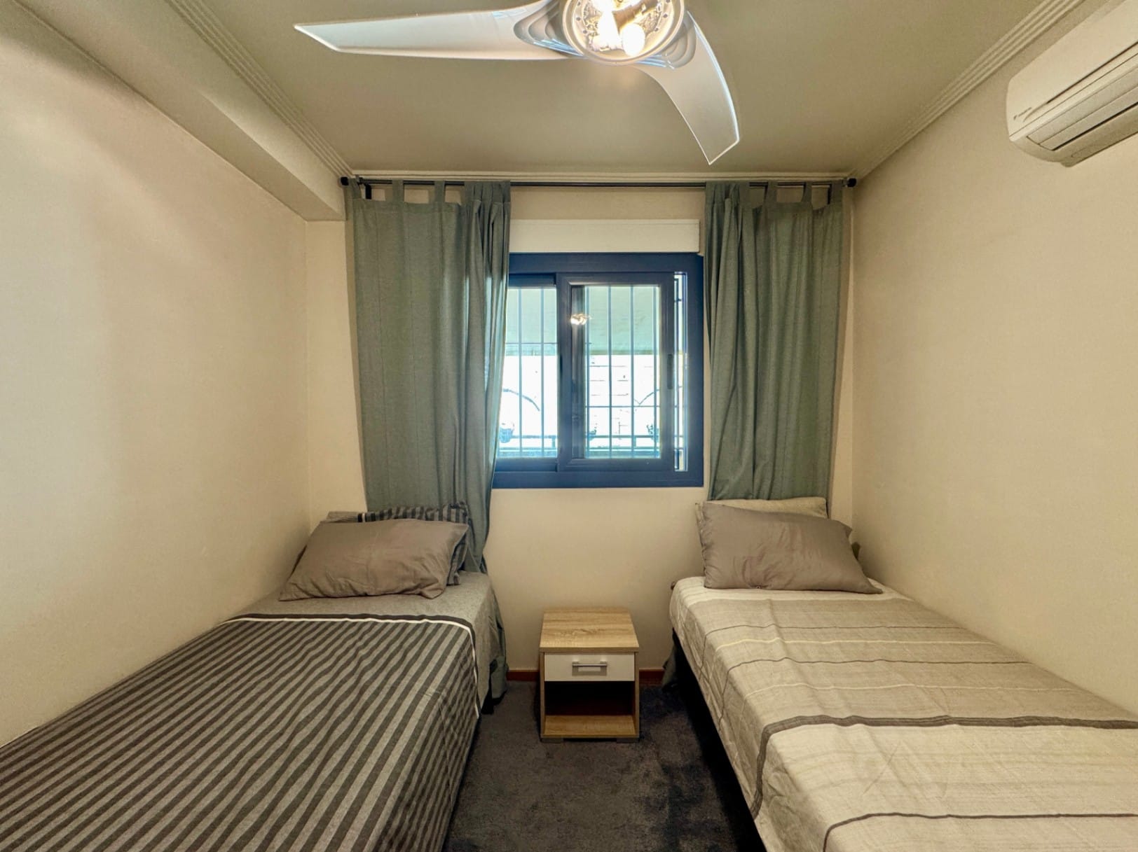 Apartment for sale in Altea in front of the beach with a jacuzzi.