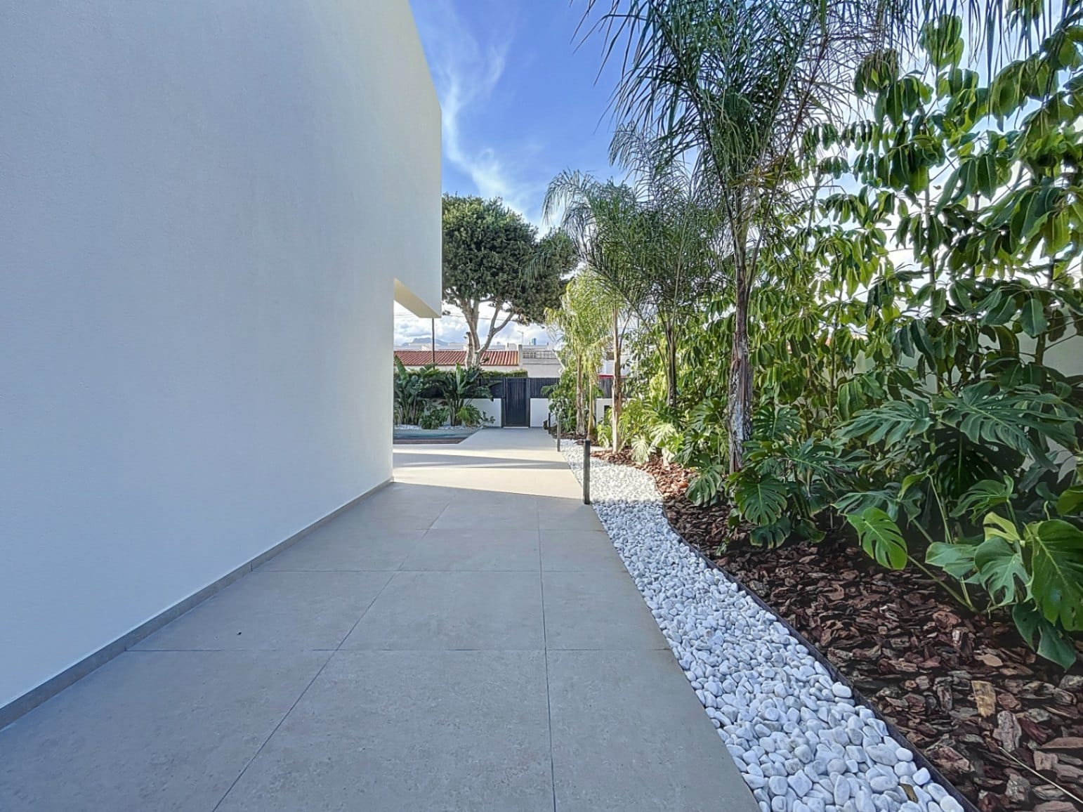 For Sale. Villa in Albir