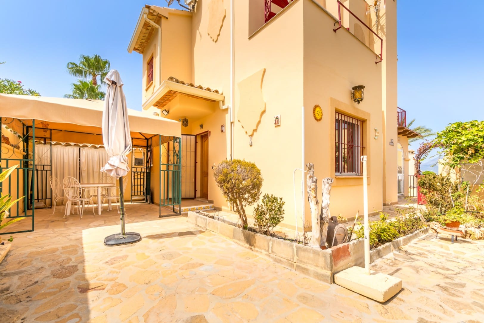 Townhouse for sale in Albir, Alfaz del Pi.
