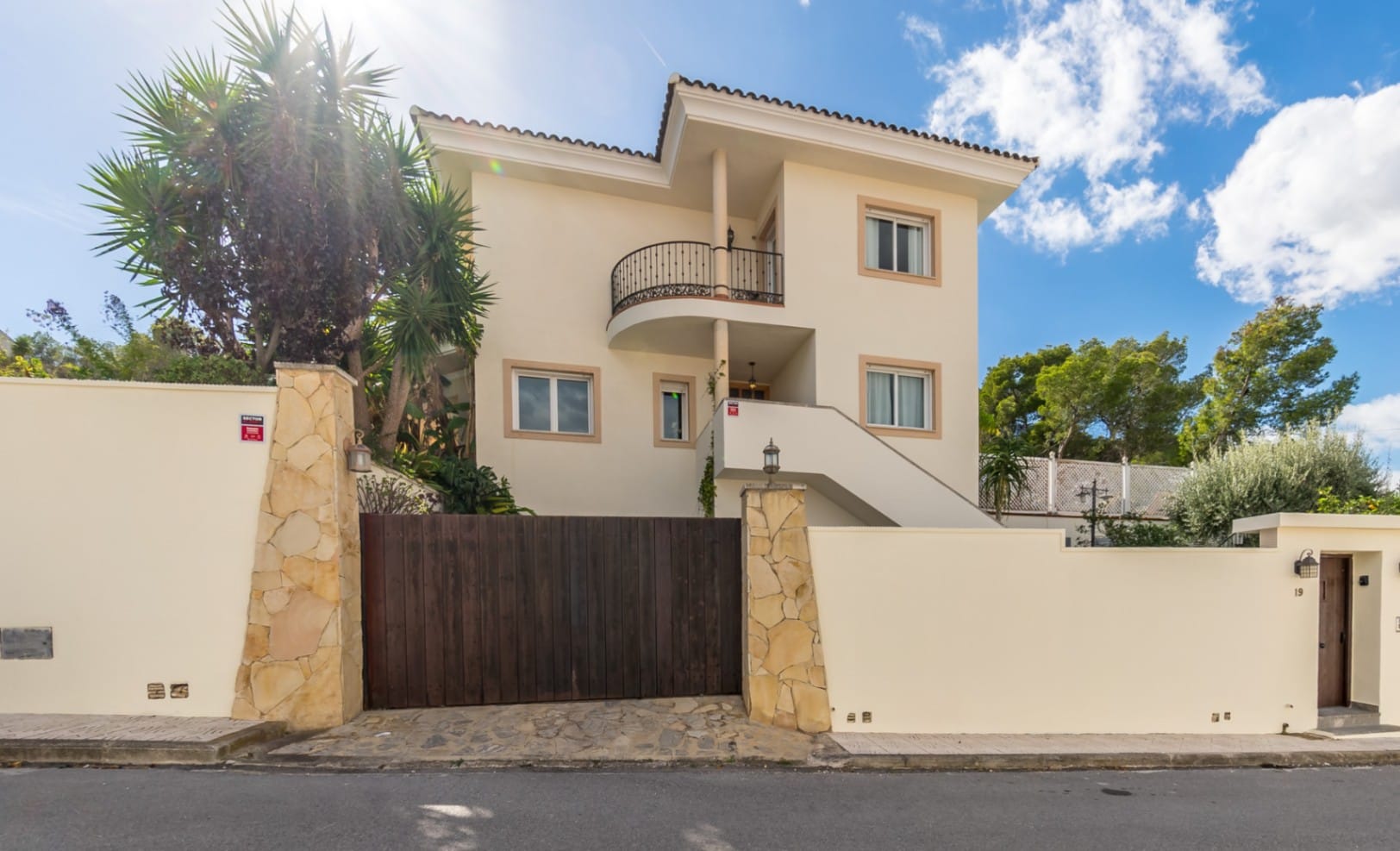 Detached chalet in L'Albir with pool