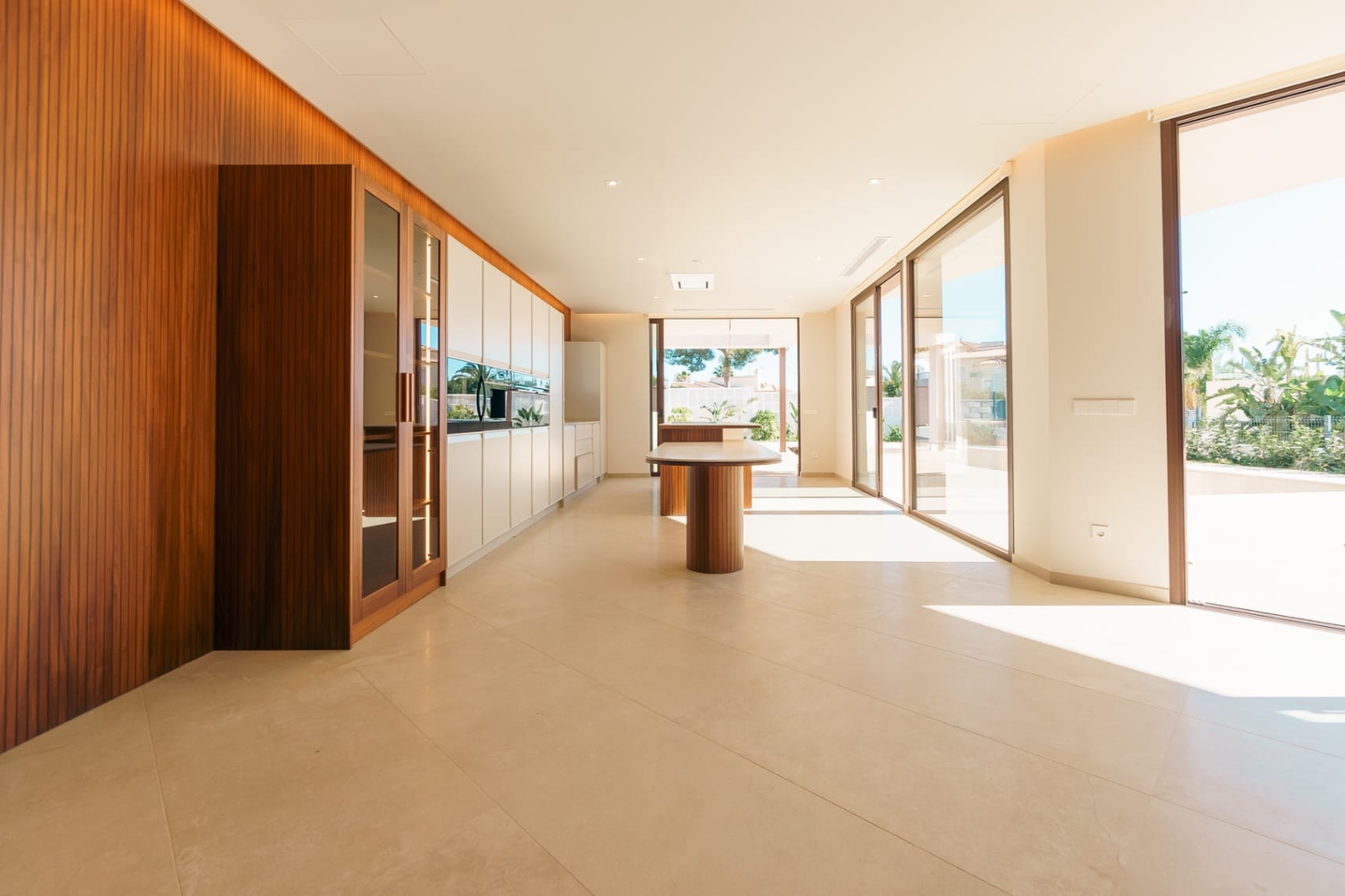 Modern chalet in Calpe with 5 bedrooms and private pool