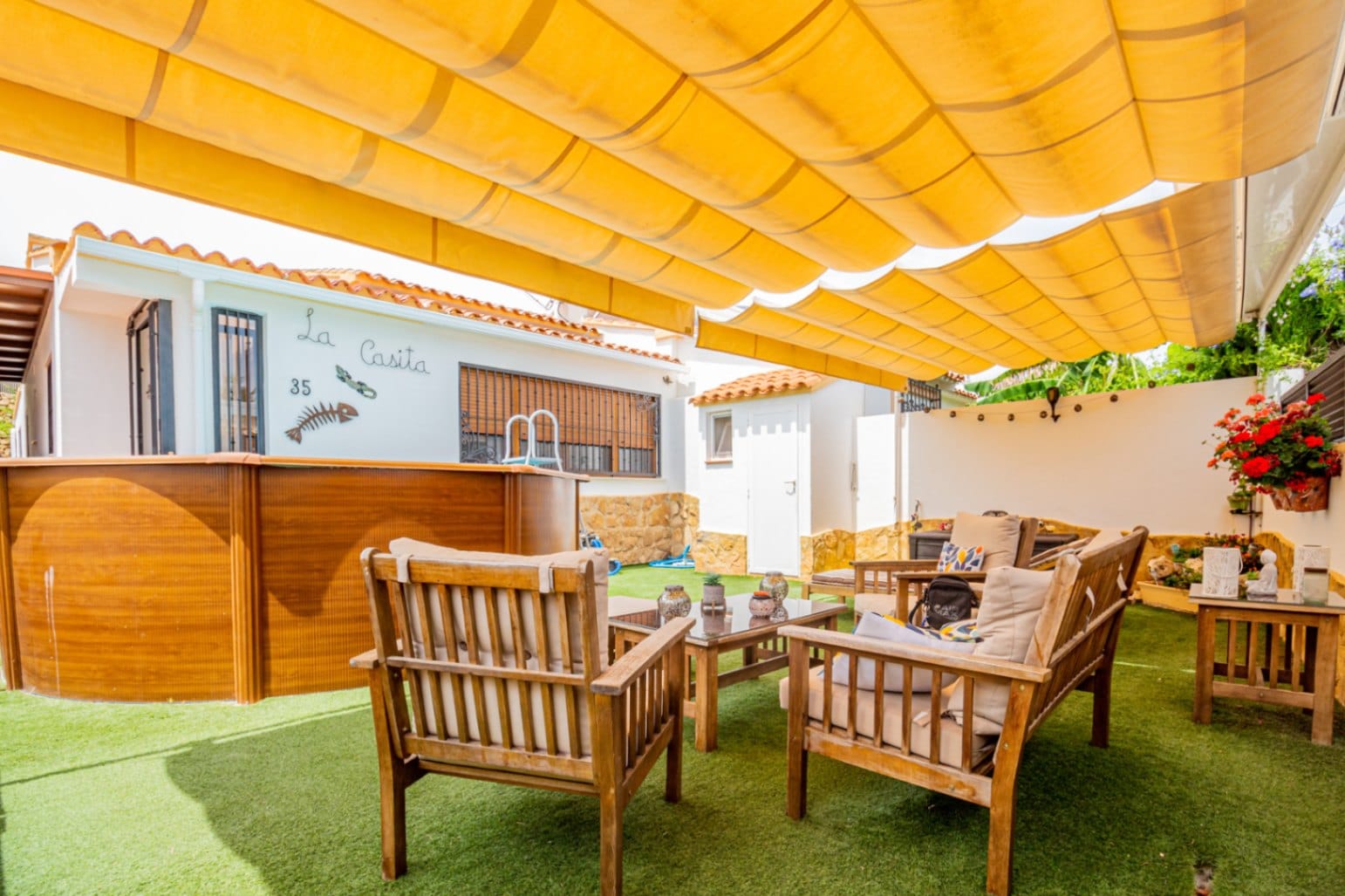 For Sale. Semi-detached house in Alfaz del Pi
