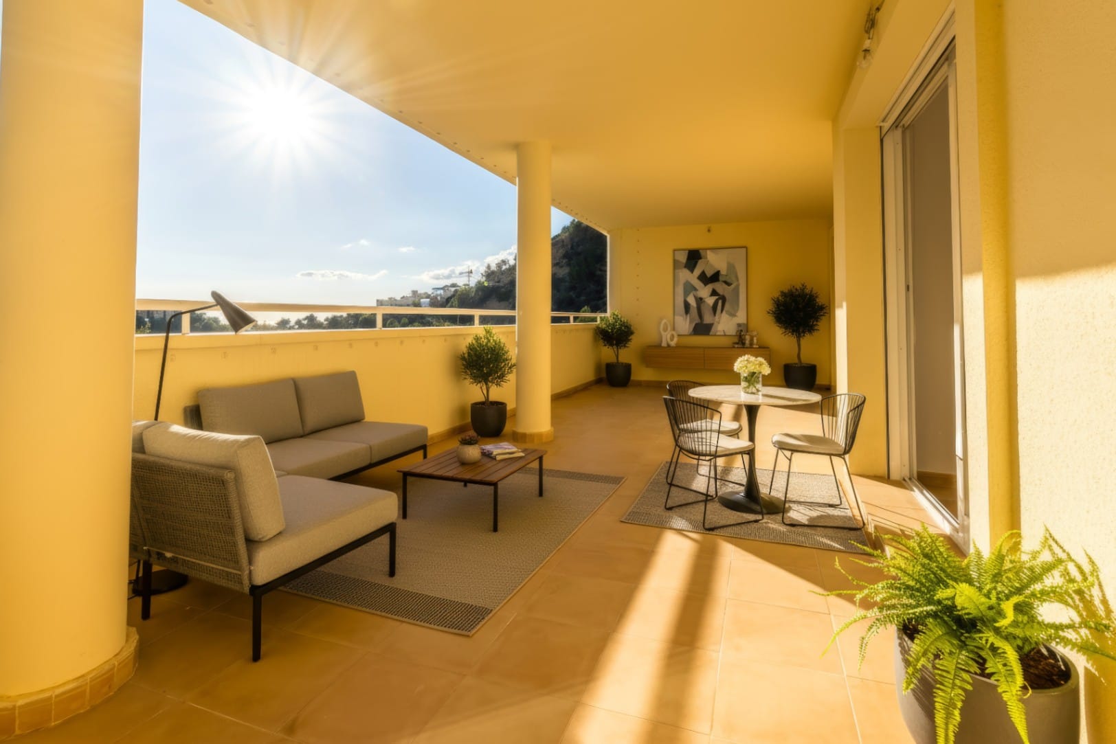 House for sale in Altea, 3 bedrooms and a spacious balcony.