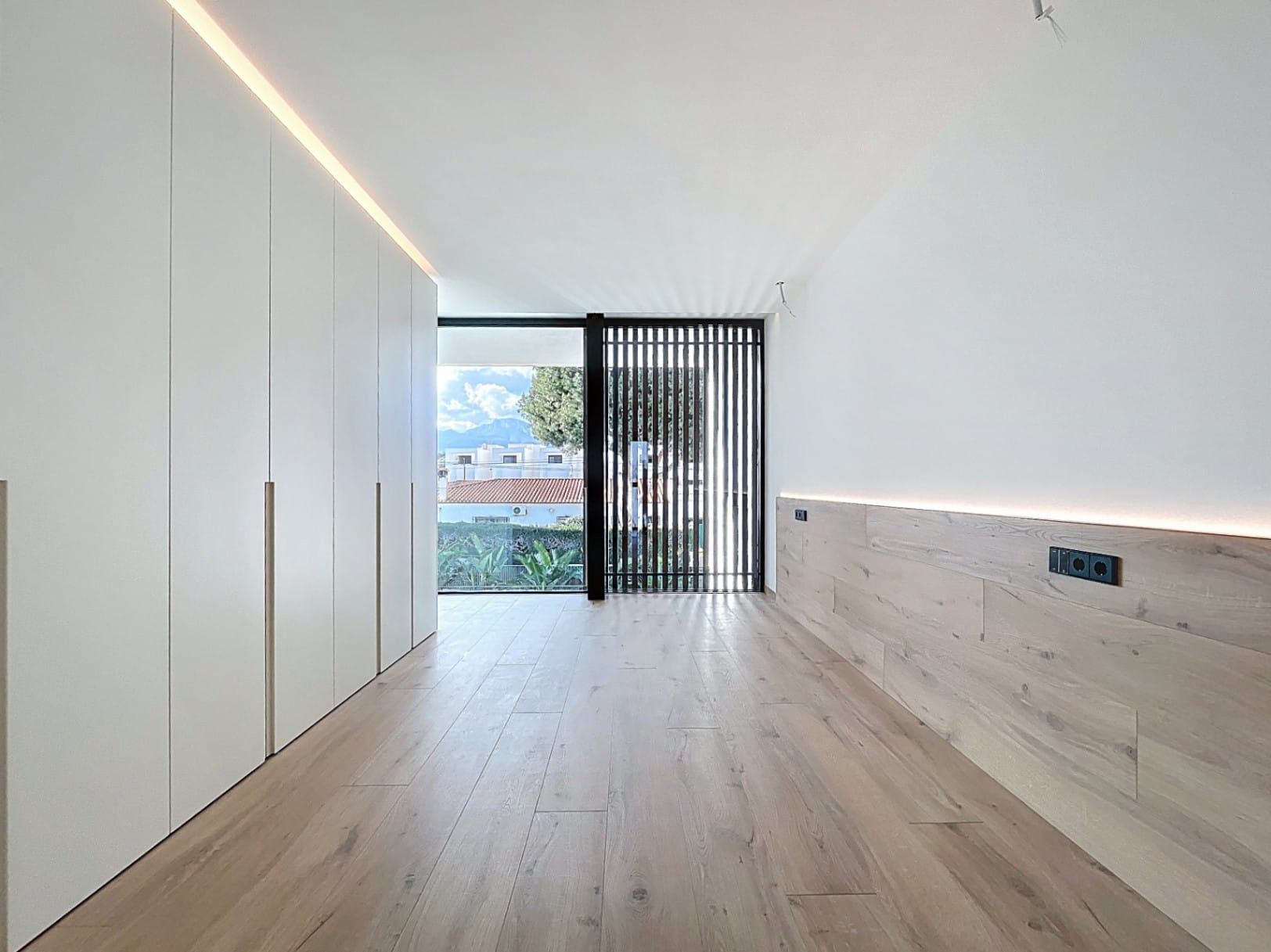 For Sale. Villa in Albir