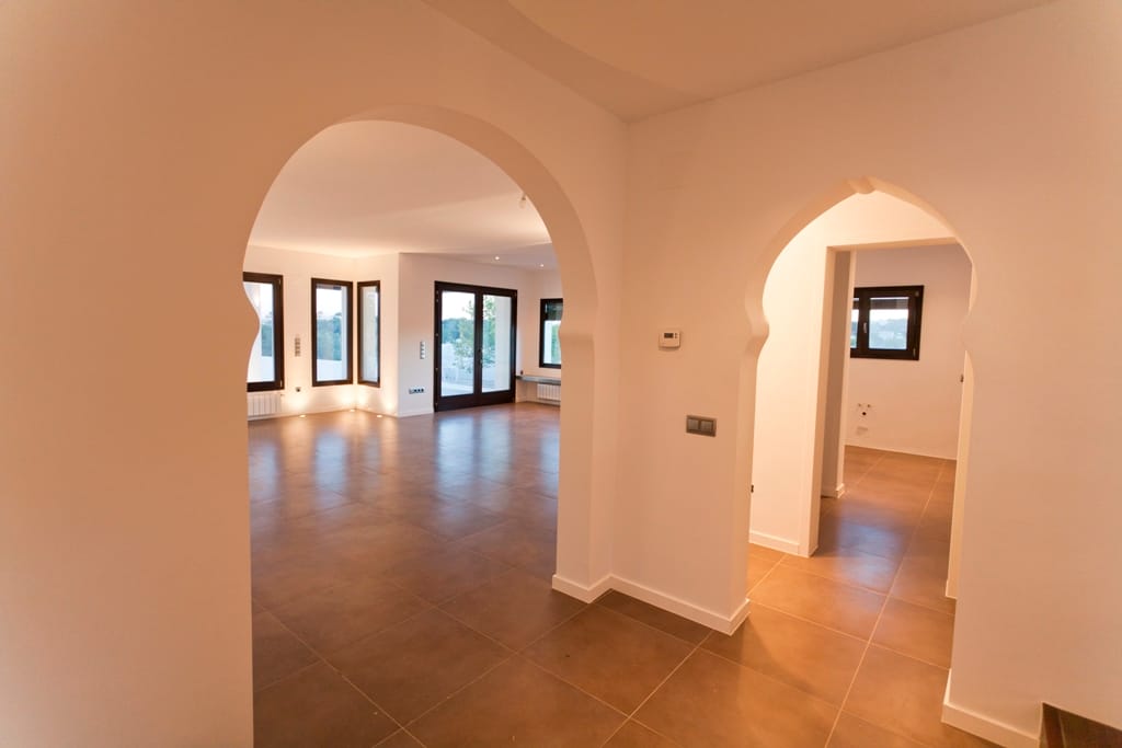 Villa for sale with excellent sea views, Moraira