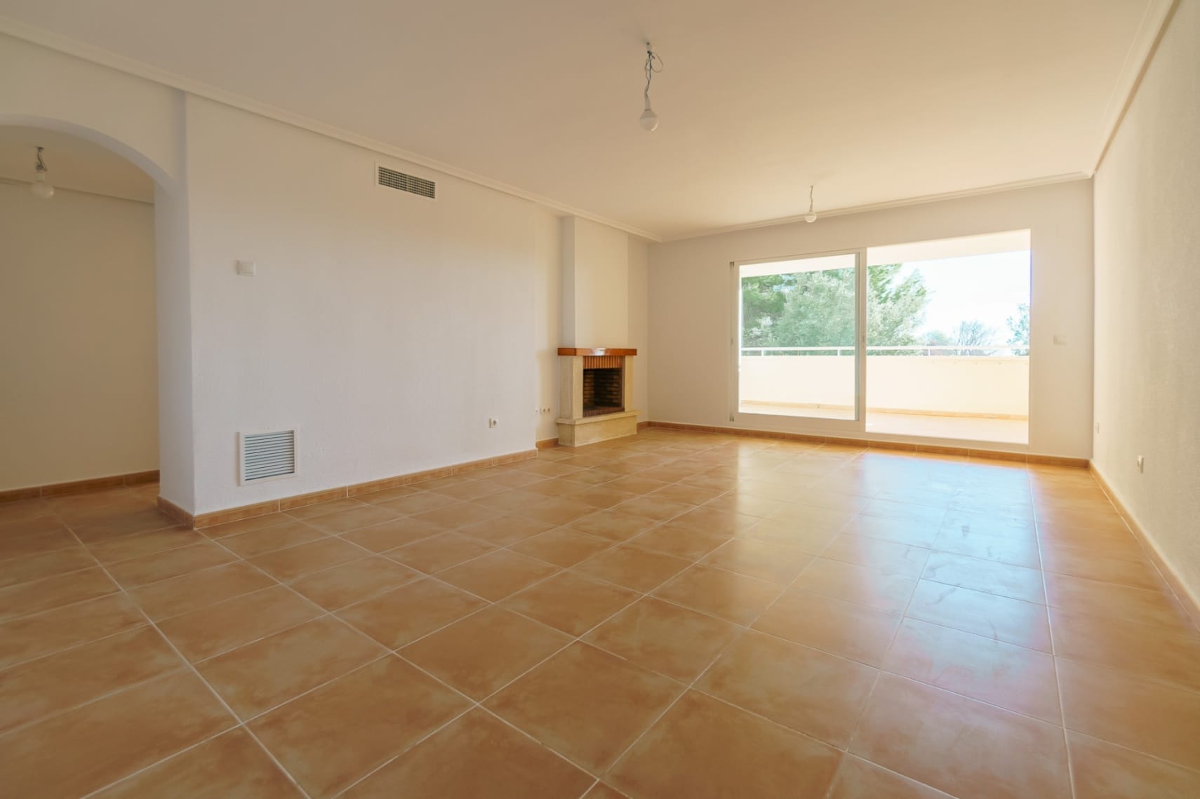 House for sale in Altea, 3 bedrooms and a spacious balcony.