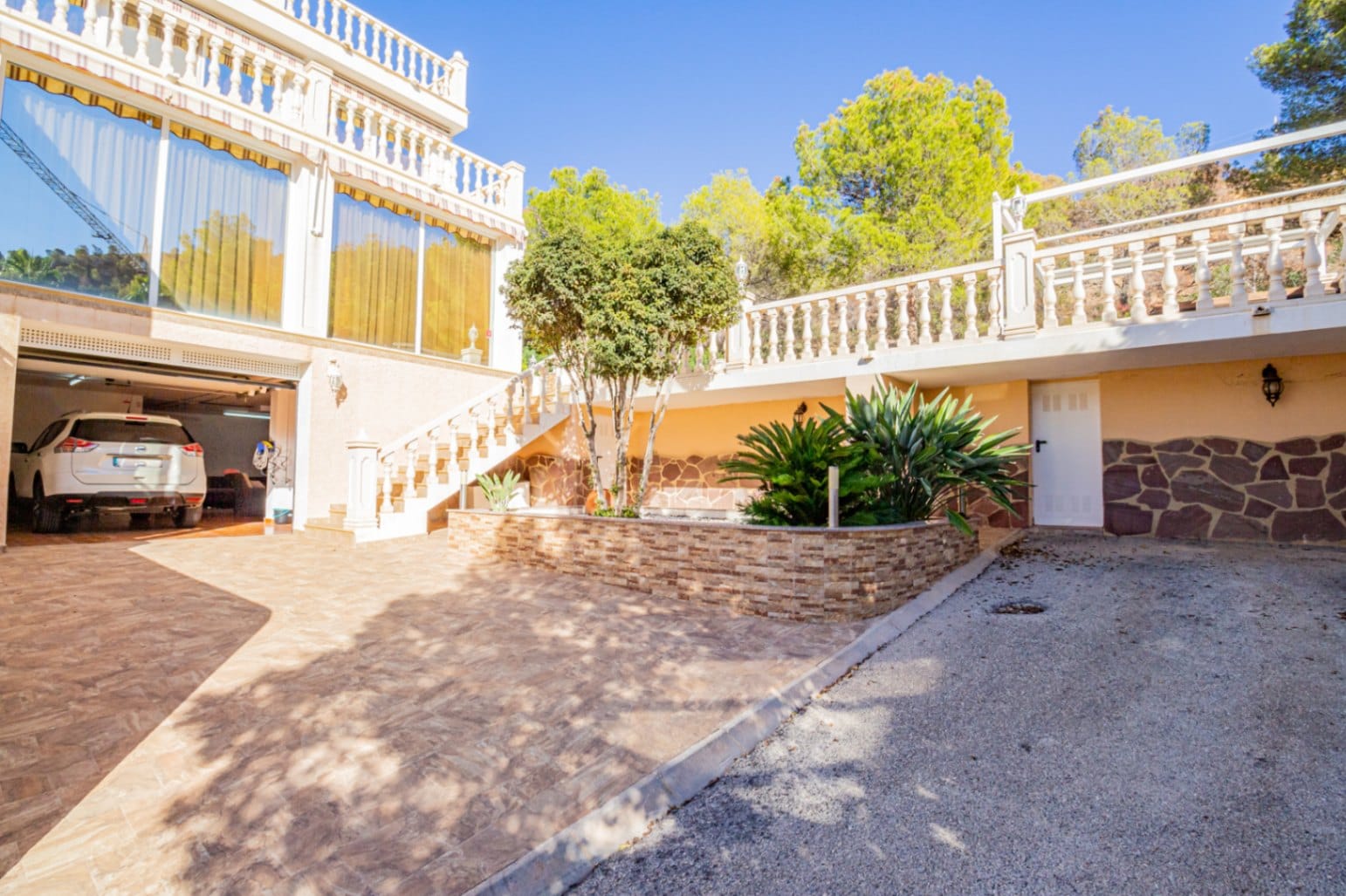 For Sale. Semi-detached house in Albir