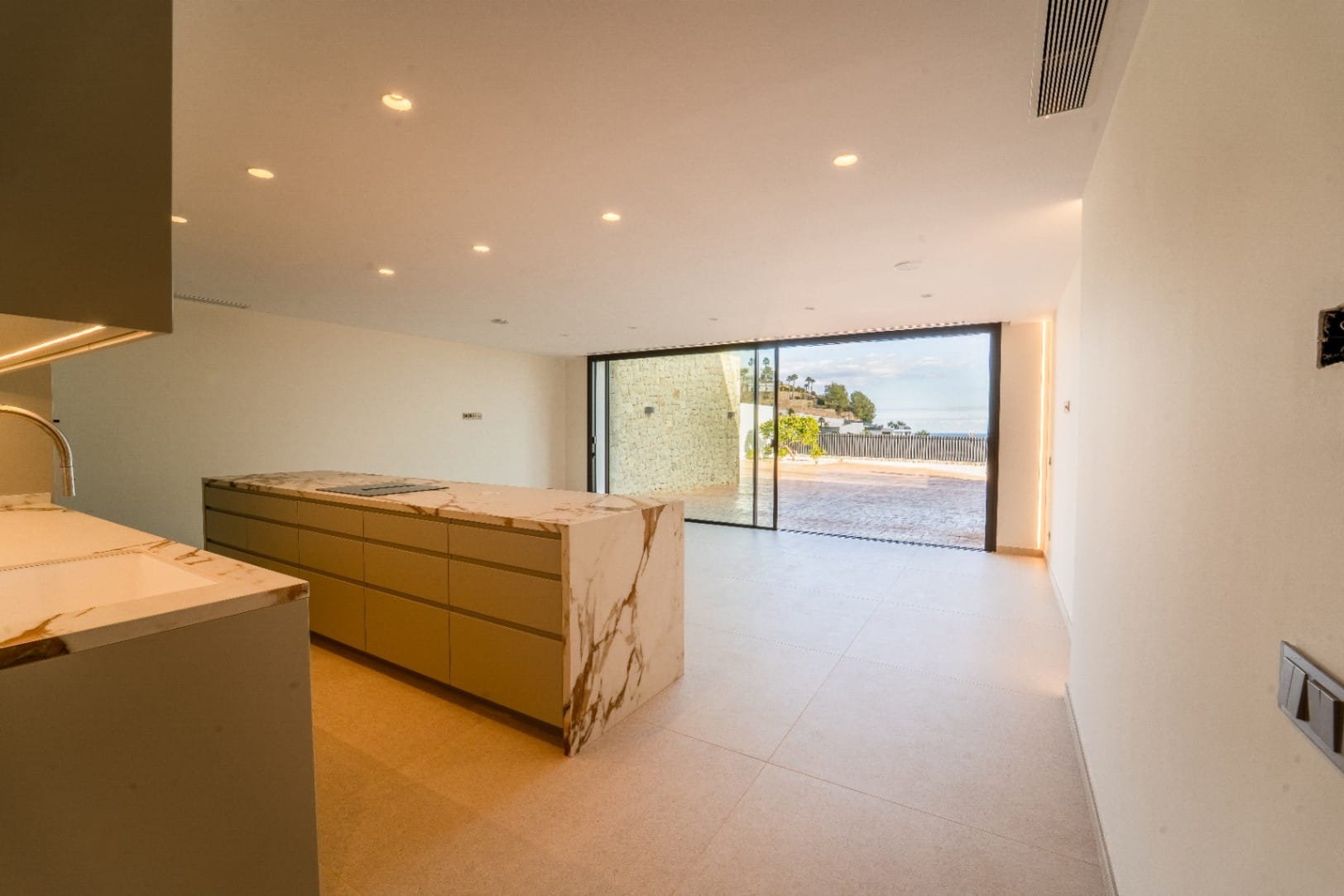 Villa à vendre avec 7 chambres et piscine à Teulada, Benissa