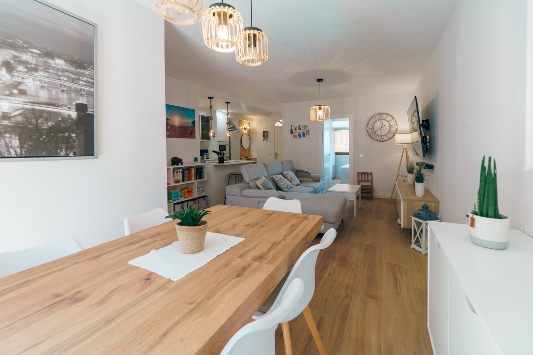 Apartamento moderno de 2 dormitorios en Albir (Alfaz del Pi) con terraza y piscina comunitaria