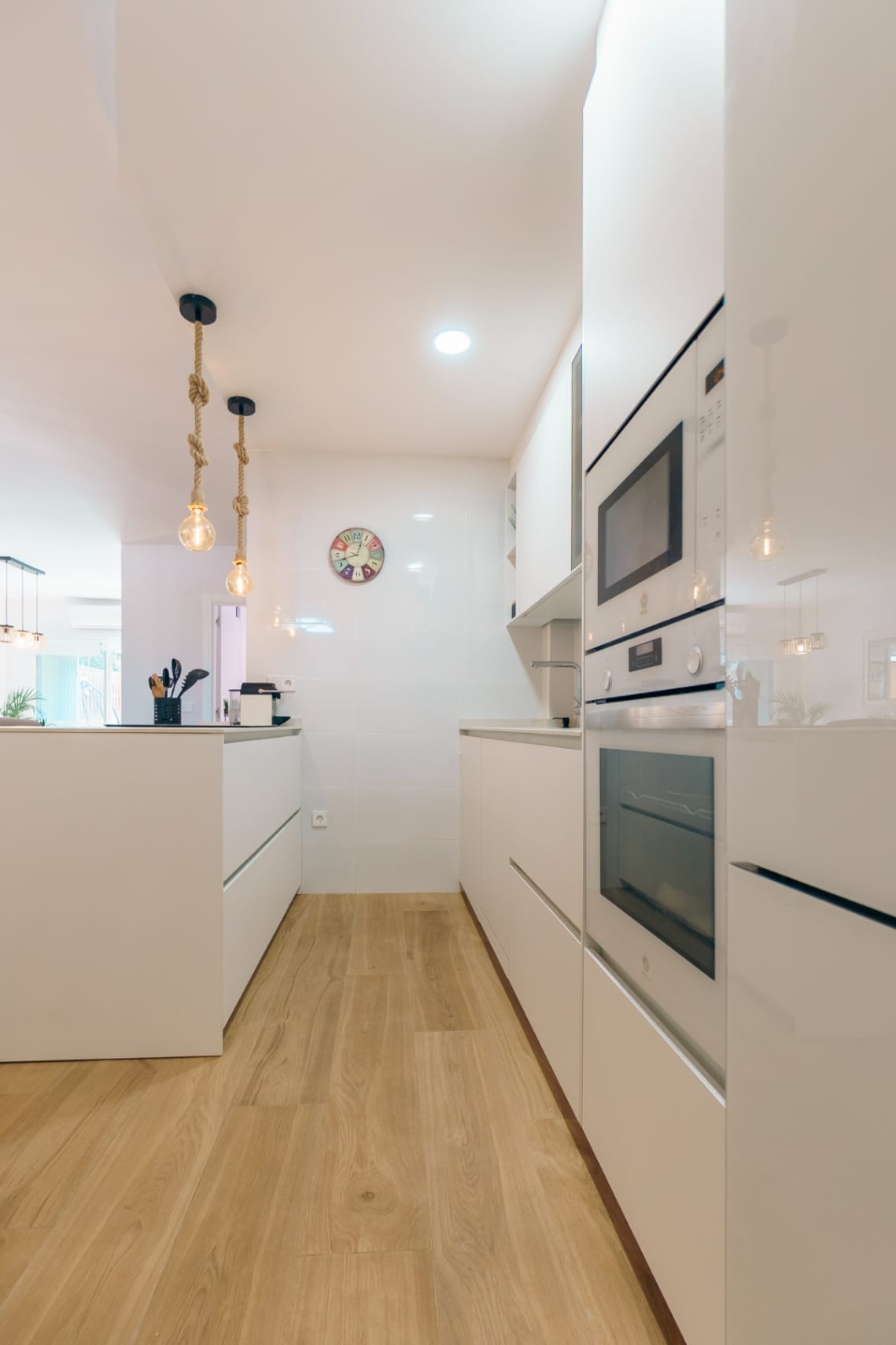 Apartamento moderno de 2 dormitorios en Albir (Alfaz del Pi) con terraza y piscina comunitaria