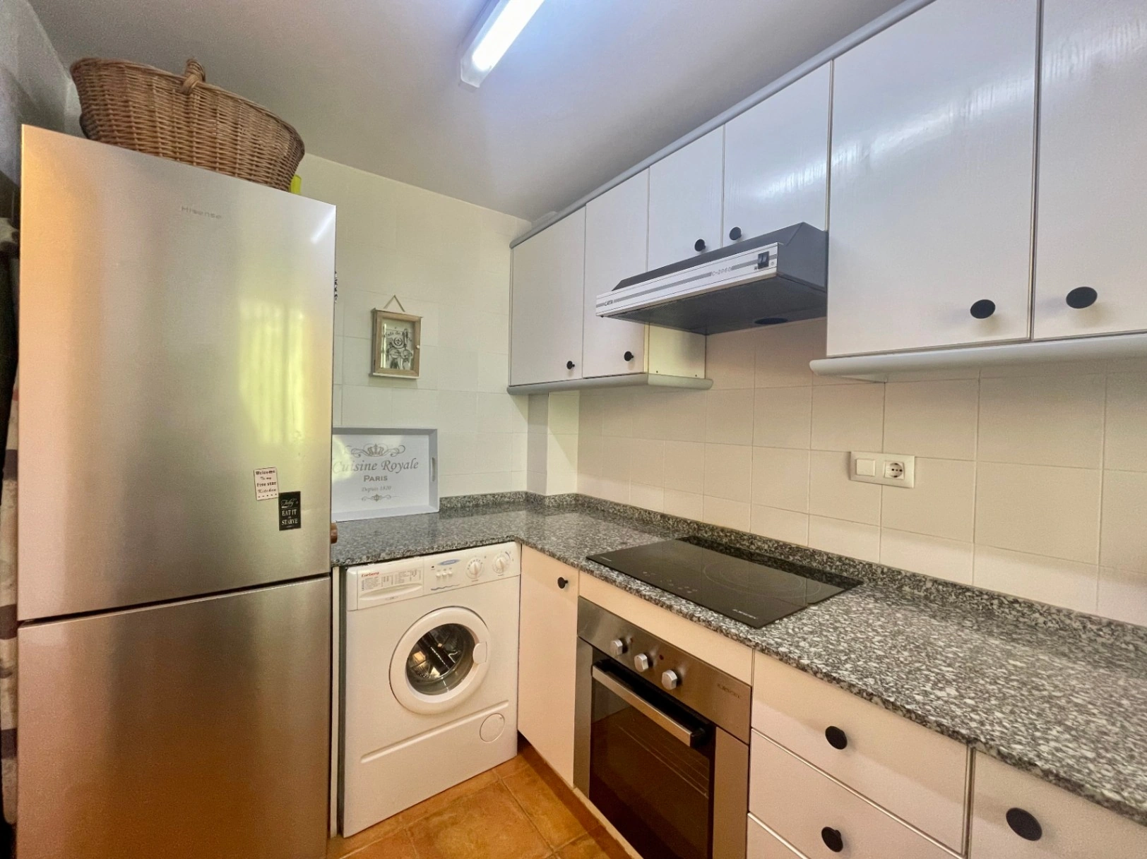 Apartamento en venta de 2 dormitorios con vistas al mar en Altea