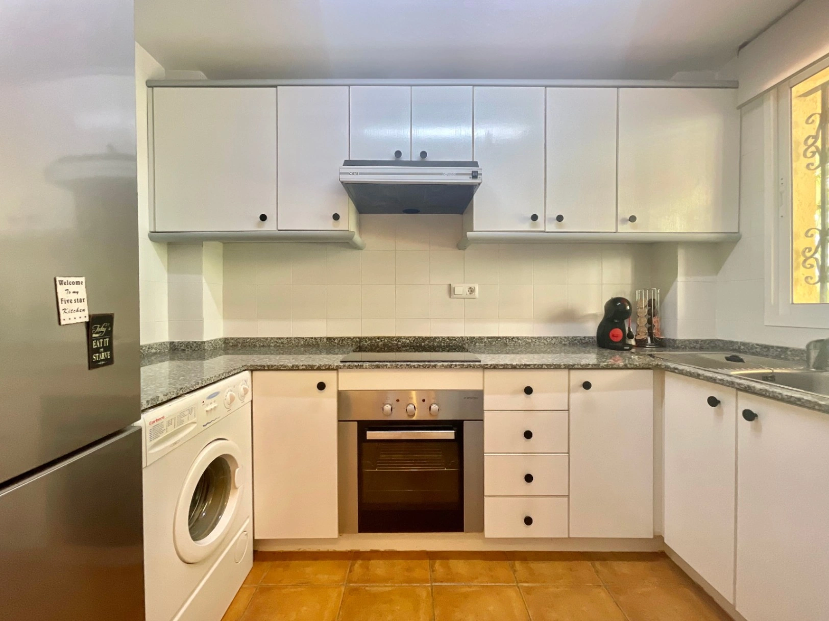 Apartamento en venta de 2 dormitorios con vistas al mar en Altea