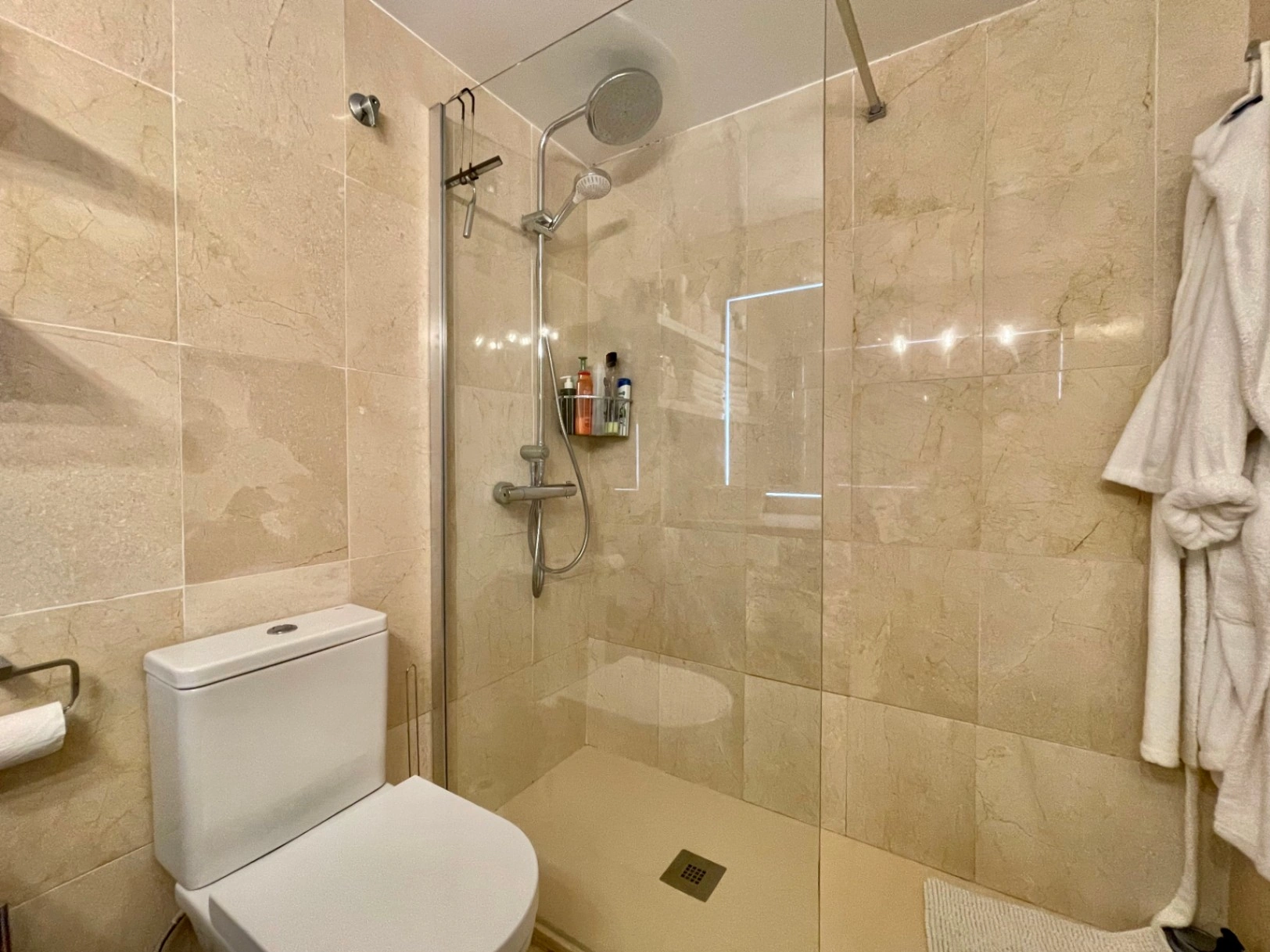 Apartamento en venta de 2 dormitorios con vistas al mar en Altea