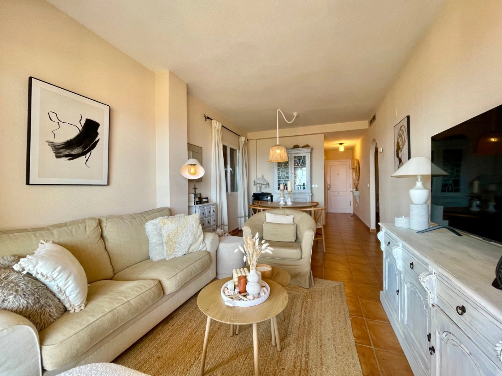 Apartamento en venta de 2 dormitorios con vistas al mar en Altea