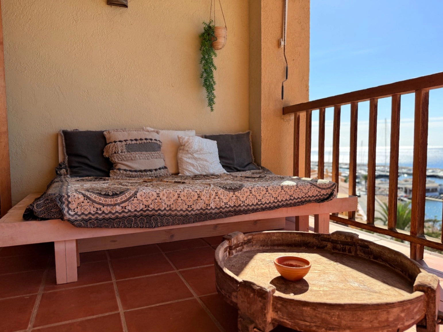 Apartamento de 2 dormitorios en primera línea en el Puerto de Campomanes