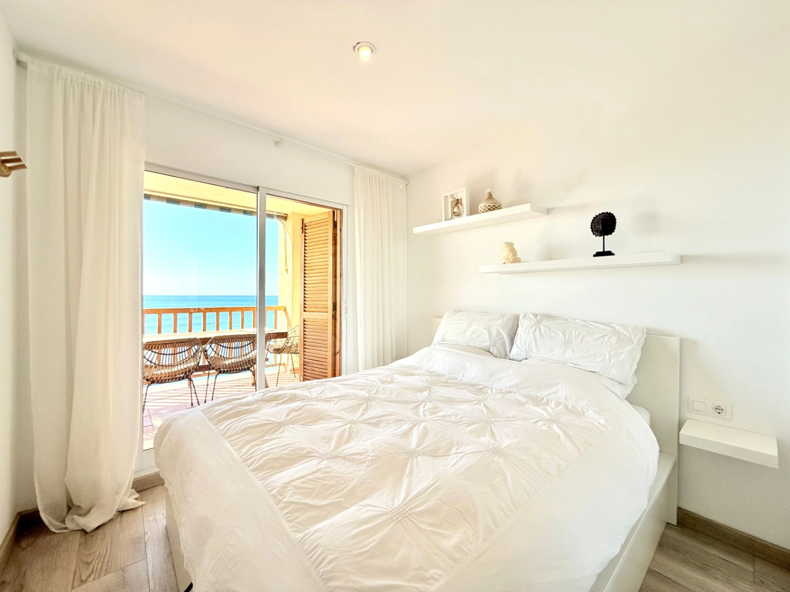 Apartamento de 2 dormitorios en primera línea en el Puerto de Campomanes