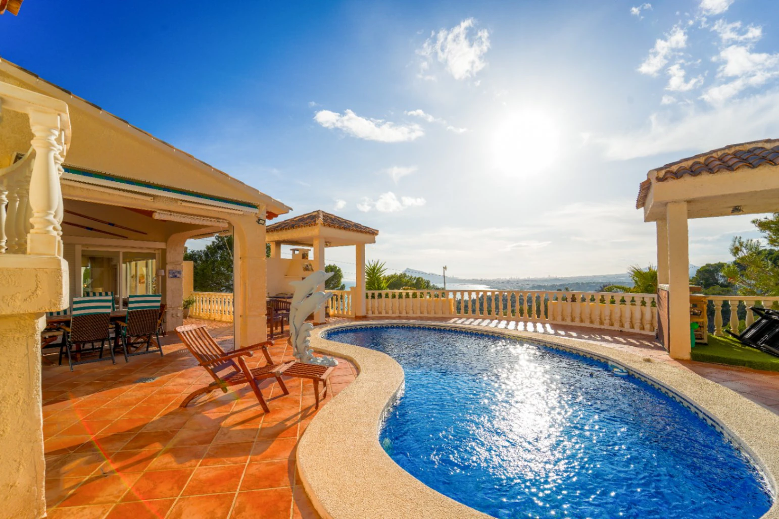 Charming Chalet for Sale in Altea, Mascarat - 3 Bedrooms, Pool