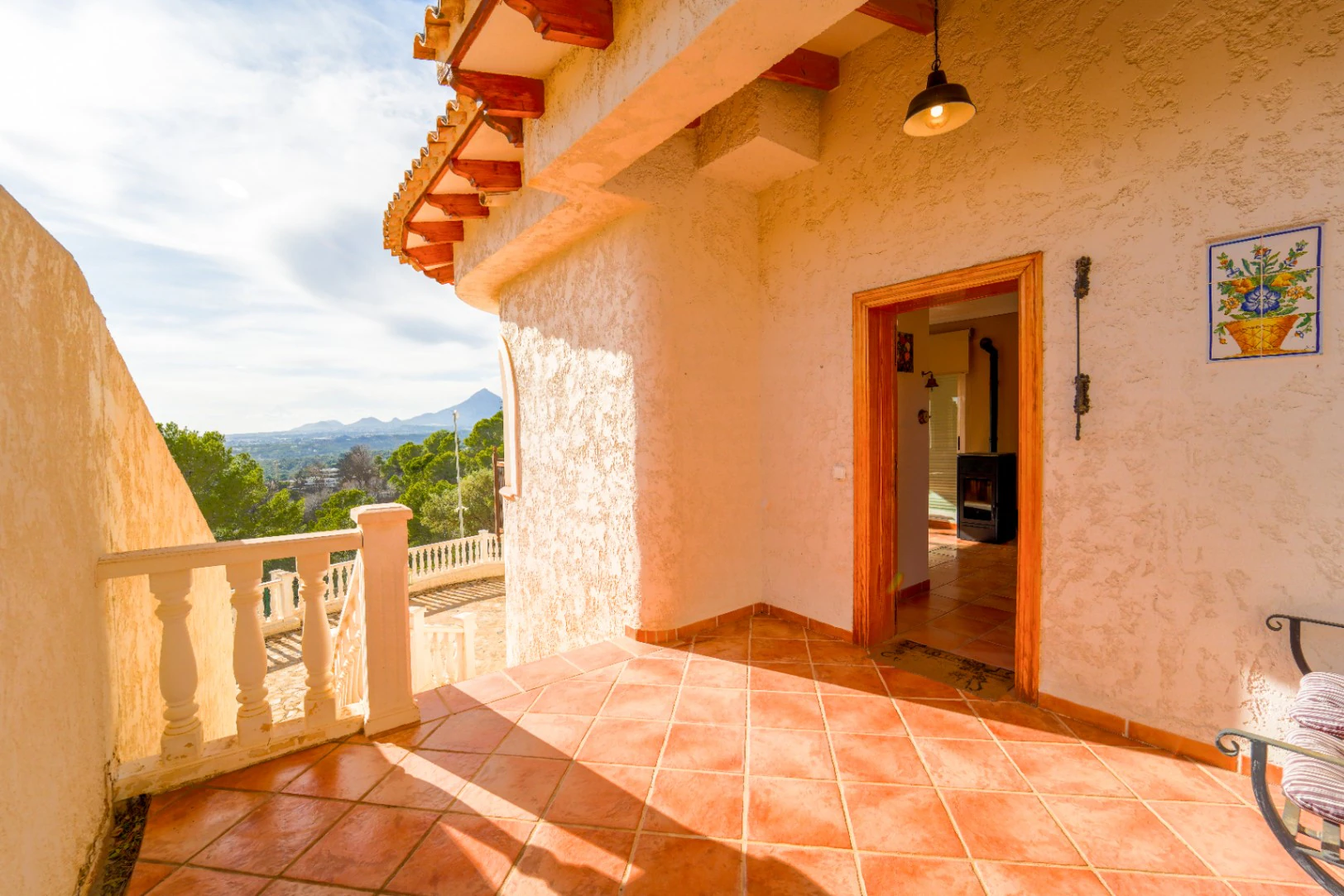 Charming Chalet for Sale in Altea, Mascarat - 3 Bedrooms, Pool