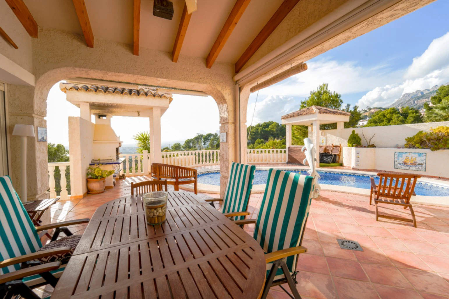 Charming Chalet for Sale in Altea, Mascarat - 3 Bedrooms, Pool