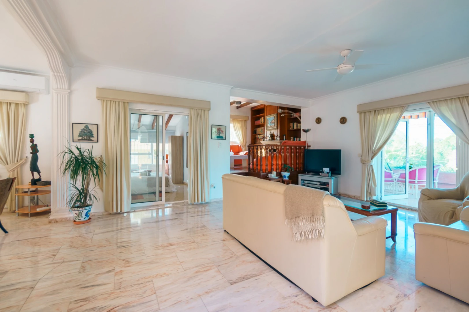 4614 - Chalet for sale with 4 bedrooms and a pool in El Albir