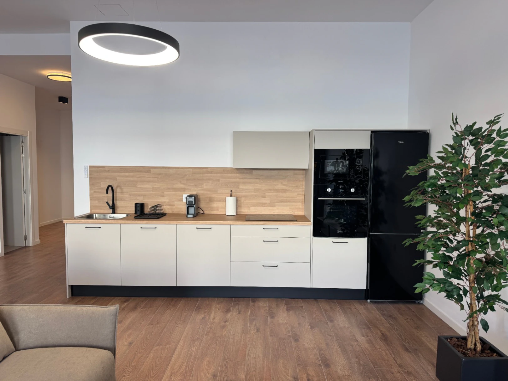 Montly Rental Apartment in Zaragoza - 0 Bedroom, 2 Baths
