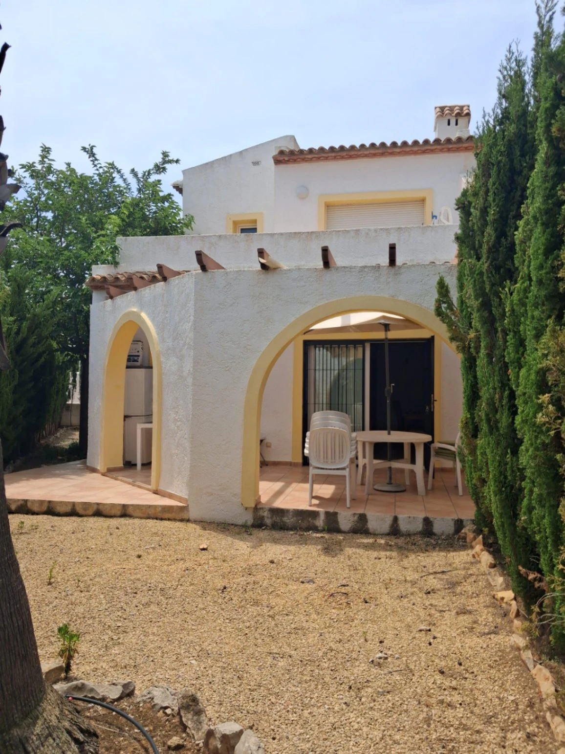 3-bedroom bungalow in Calpe for 12-month temporary rental.