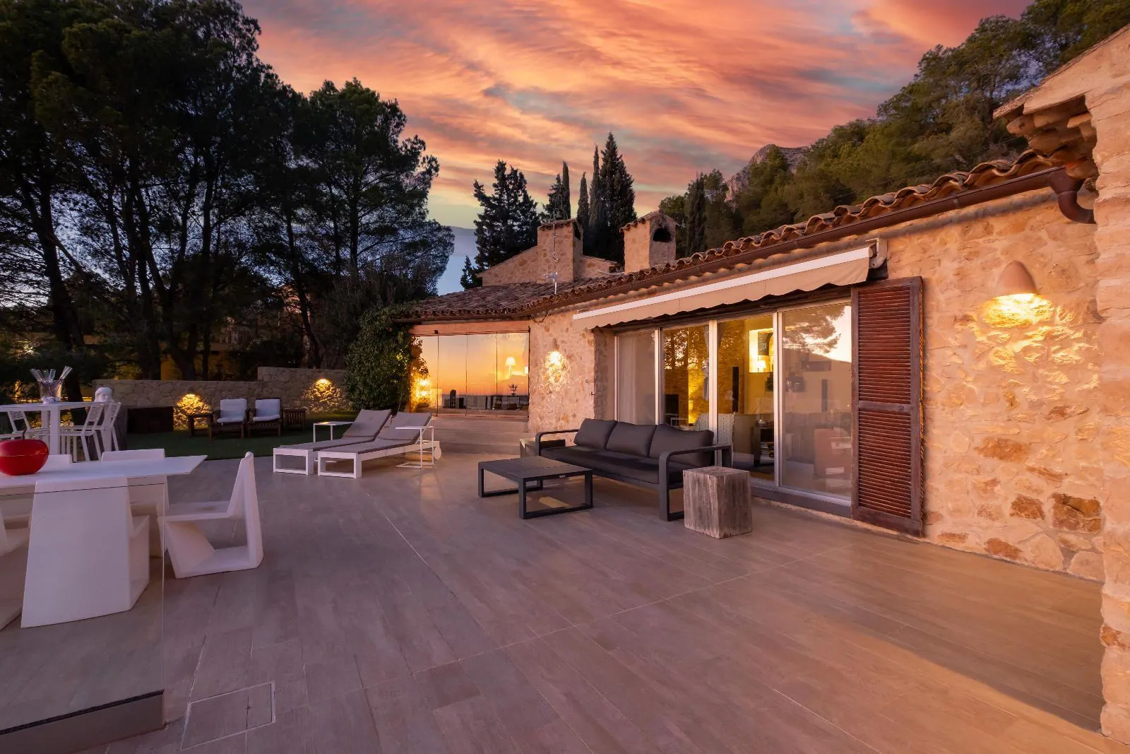 A Unique Villa in Finestrat: Tradition, Modernity, and Unmatched Views