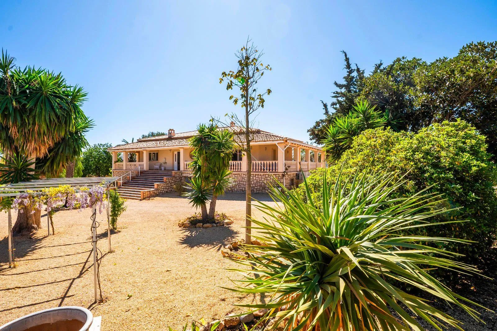 Authentic Mediterranean Life – Spaces to Enjoy and Share