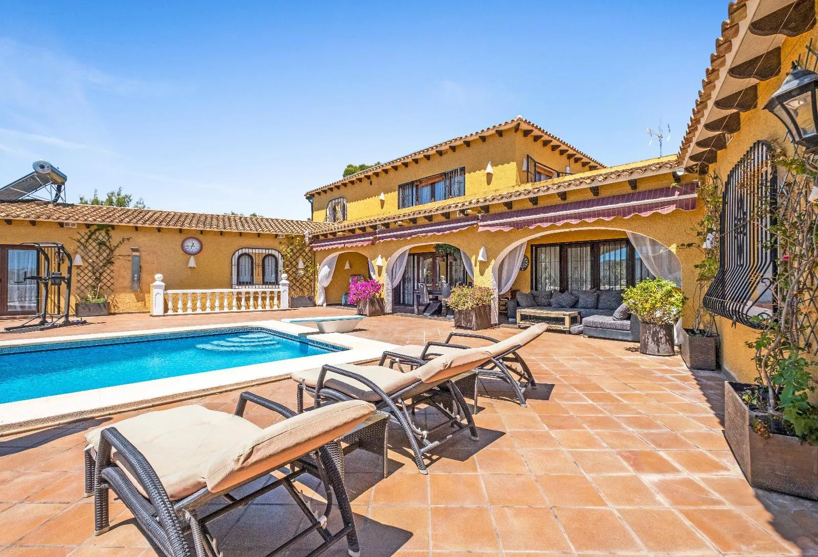 Elegant Mediterranean Villa with Panoramic Sea Views
