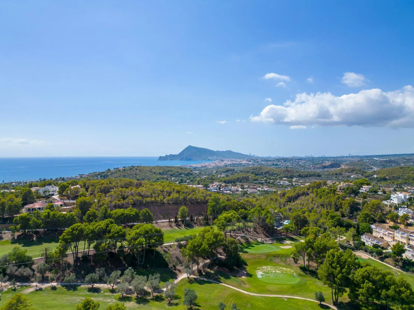 Elegant Mediterranean situated on the island of the golf course