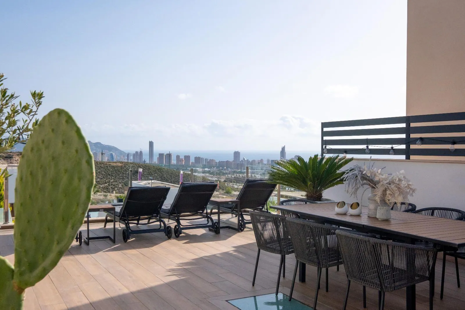 Modern villa with spectacular views over Benidorm