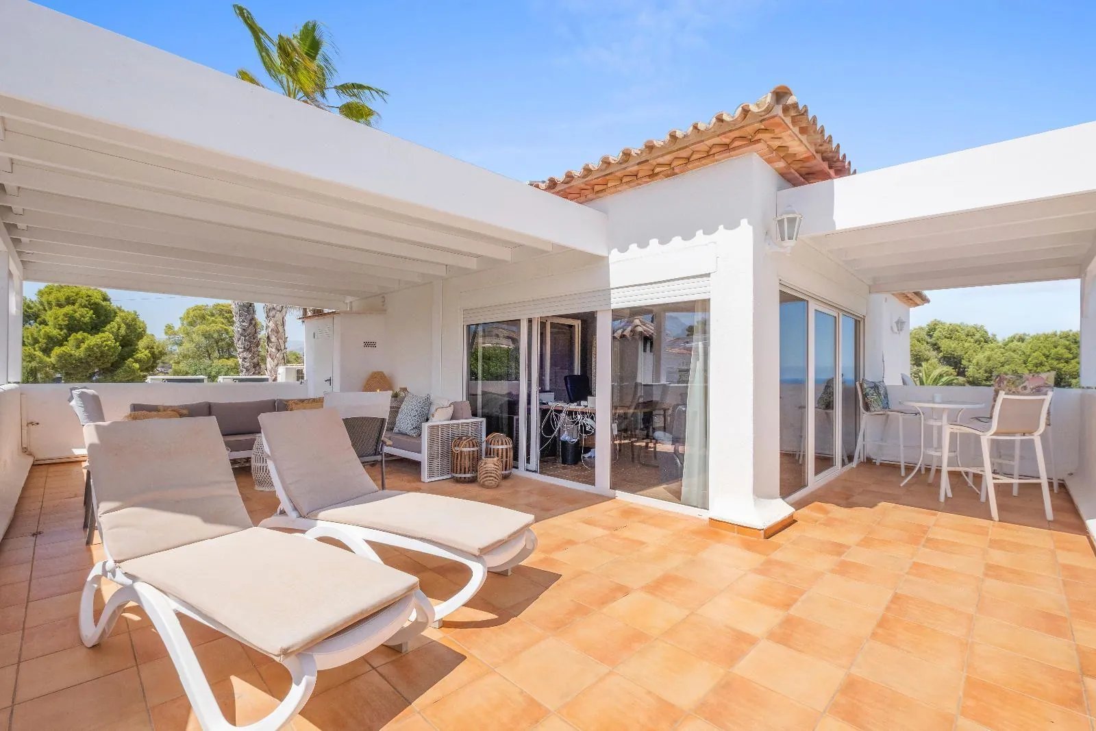 1311 - Elegant Mediterranean Villa with Large Plot and Panoramic Sea Views