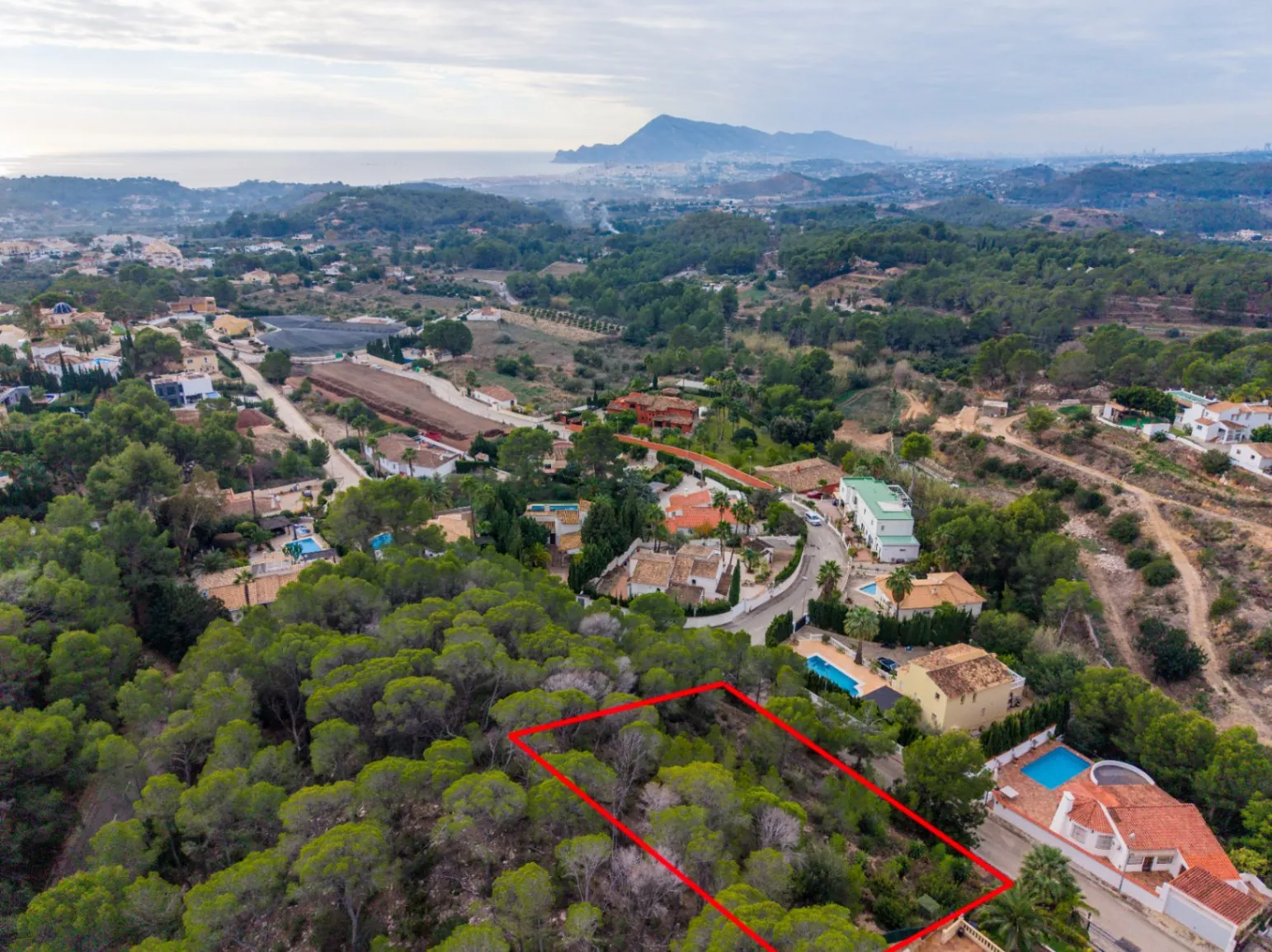 Exclusive urban land in Jardín de Alhama – Altea la Vieja