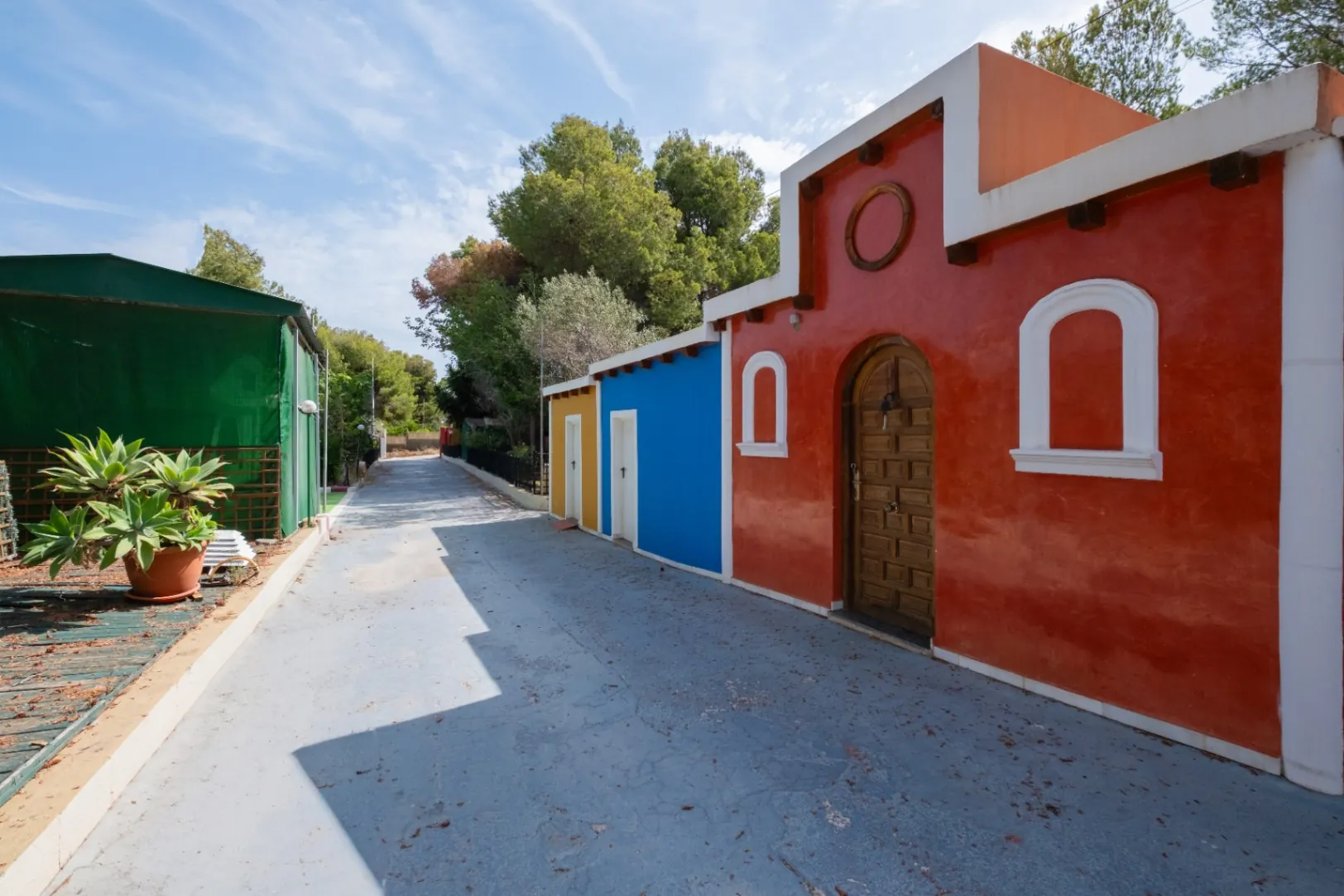 Two Villas – Nature, Privacy, and Versatility in a Unique Setting Next to Sierra Helada
